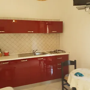 https://casa-mazzini-yellow.sicilyhotelsitaly.net